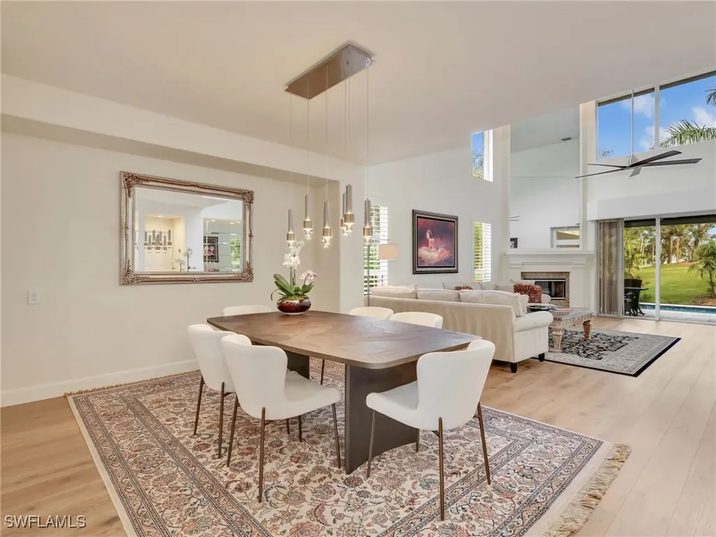 5242 Kensington High Street Naples FL 34105