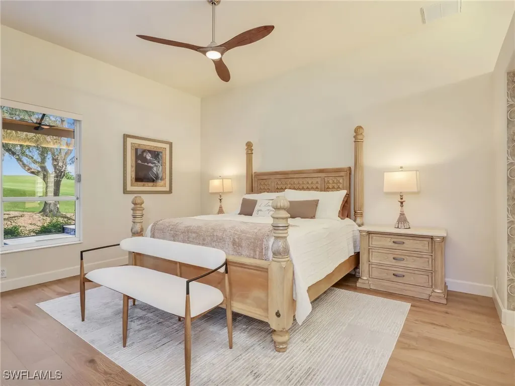 5242 Kensington High Street Naples FL 34105