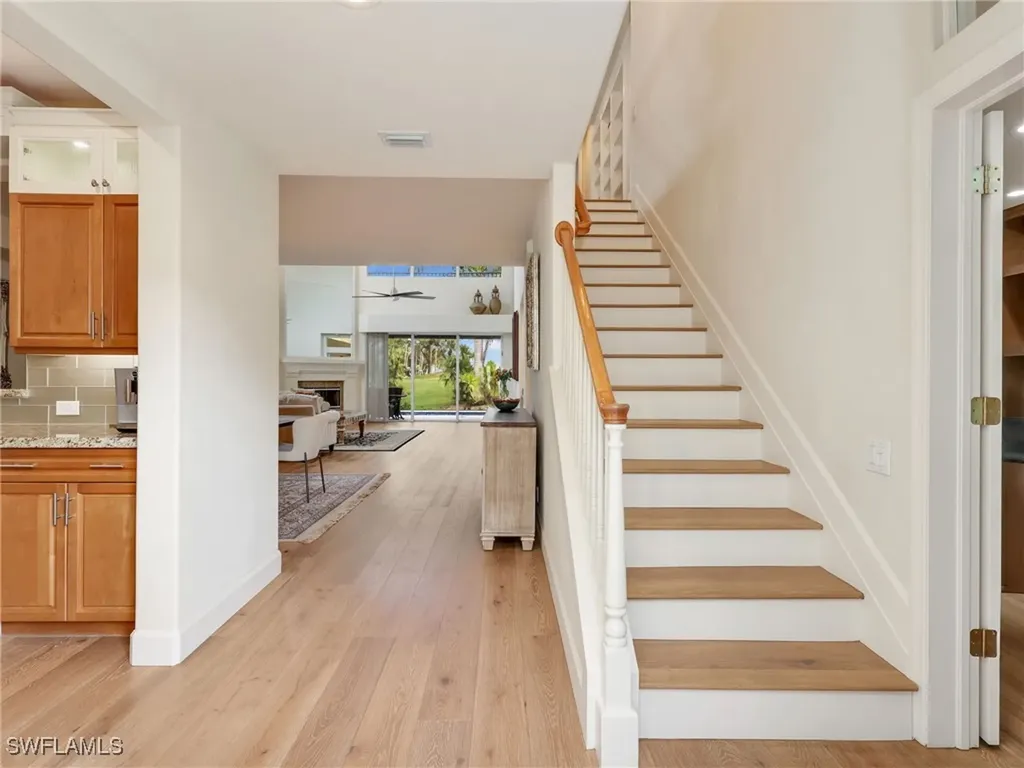 5242 Kensington High Street Naples FL 34105