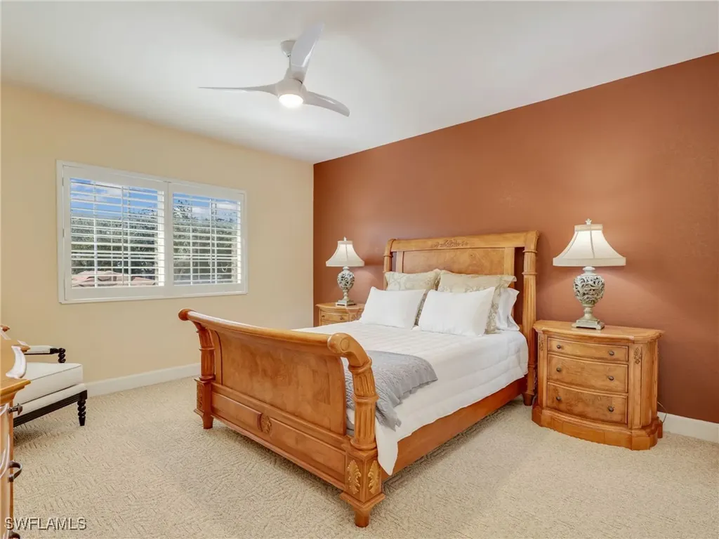 5242 Kensington High Street Naples FL 34105