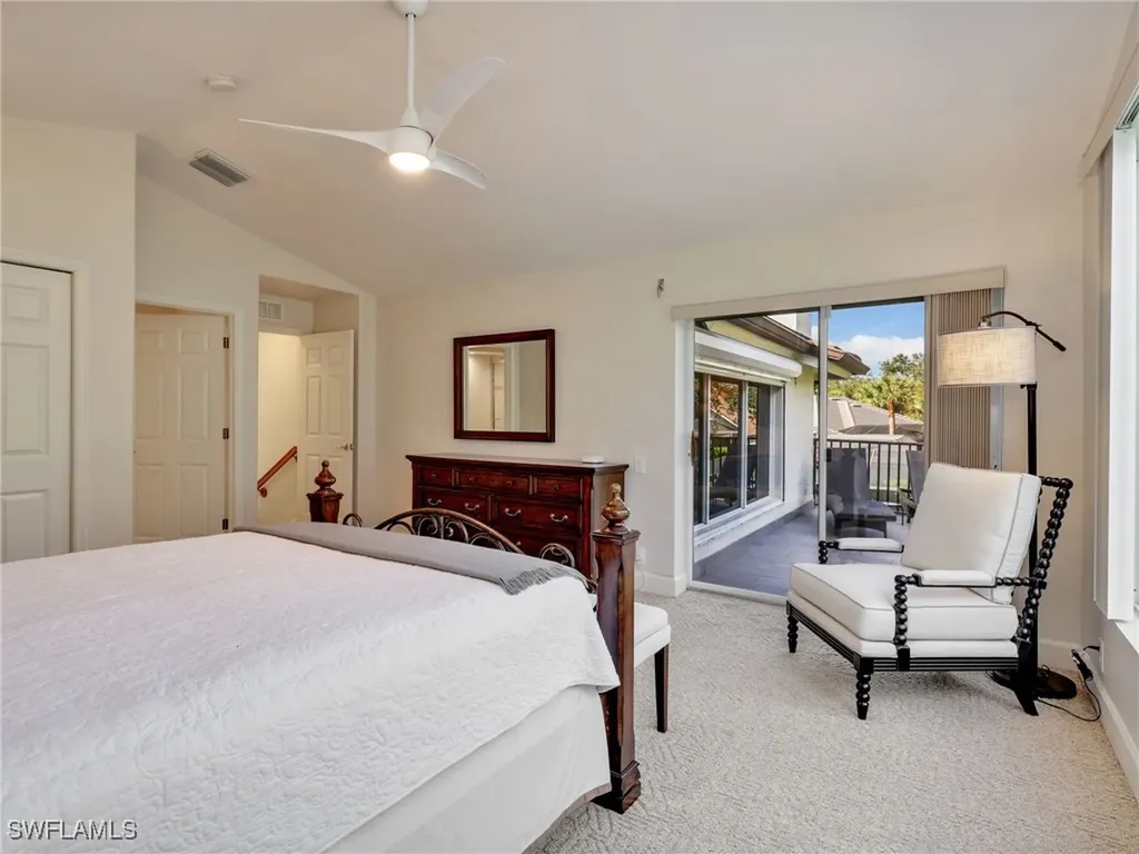 5242 Kensington High Street Naples FL 34105