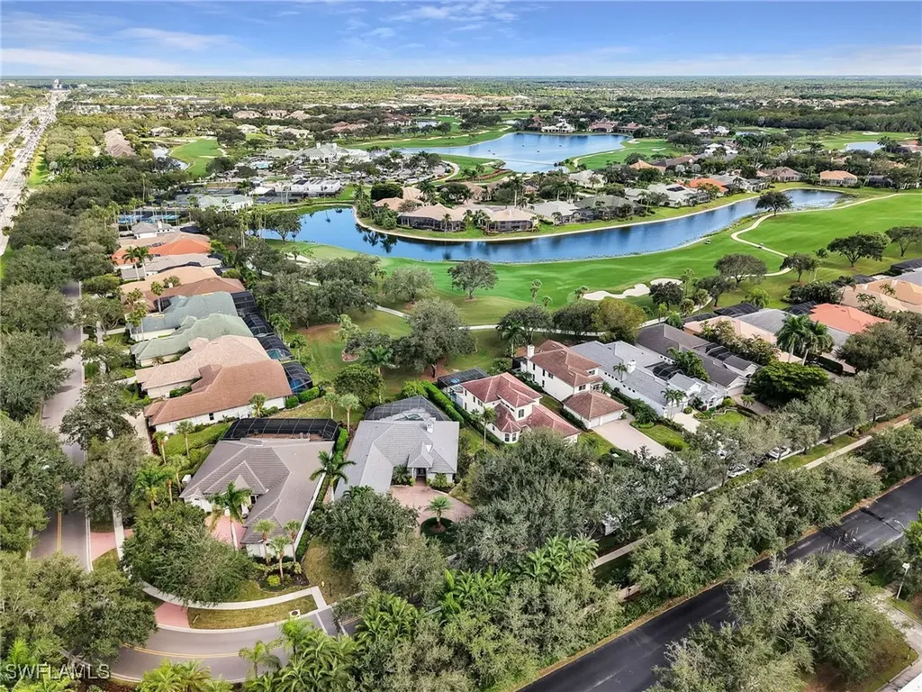 5242 Kensington High Street Naples FL 34105