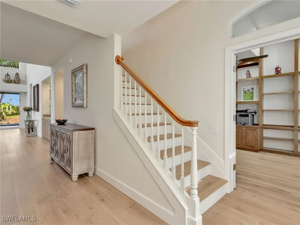 5242 Kensington High Street Naples FL 34105