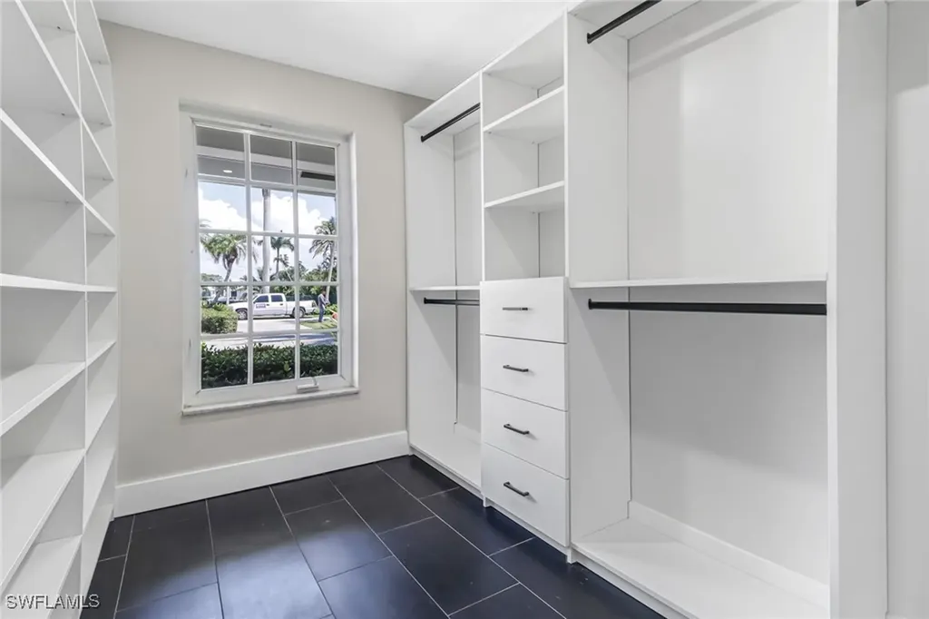 1823 Hurricane Harbor Lane Naples FL 34102