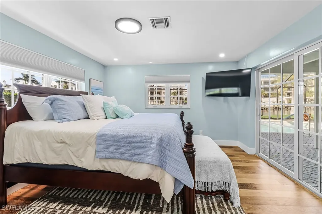 1823 Hurricane Harbor Lane Naples FL 34102