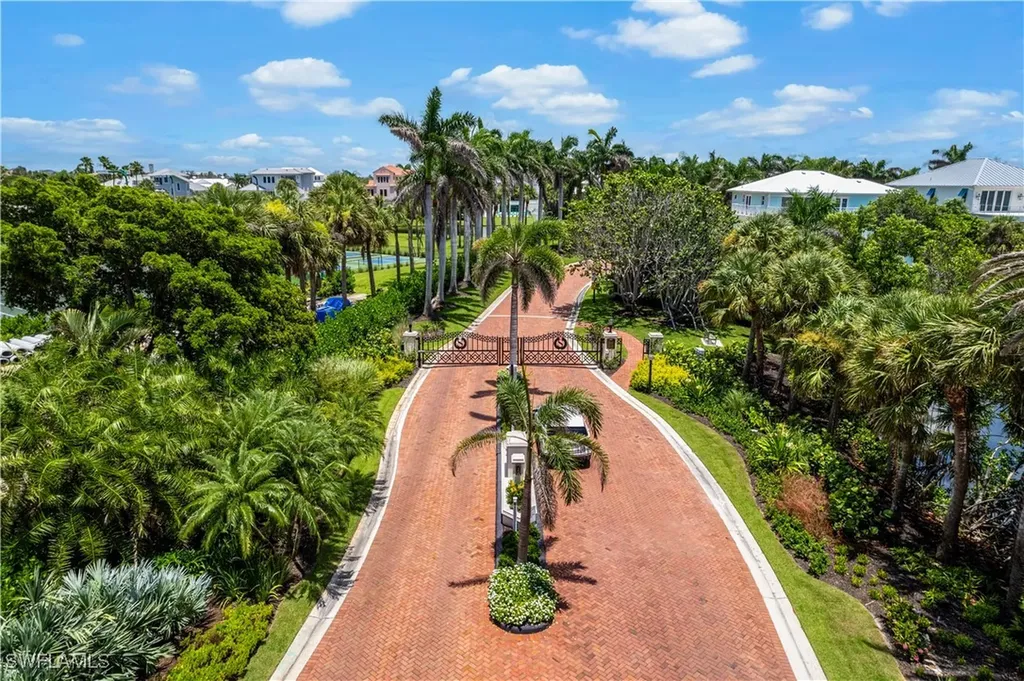 197 San Mateo Drive Bonita Springs FL 34134