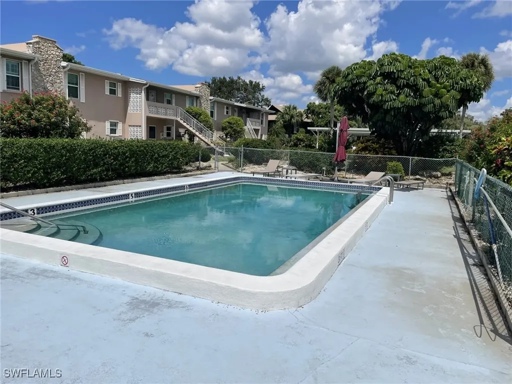 221 Cypress Way E Naples FL 34110