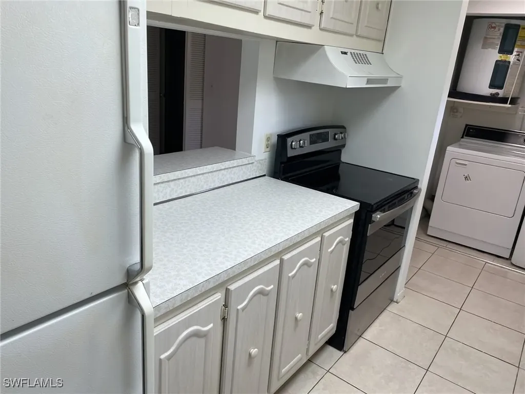 221 Cypress Way E Naples FL 34110