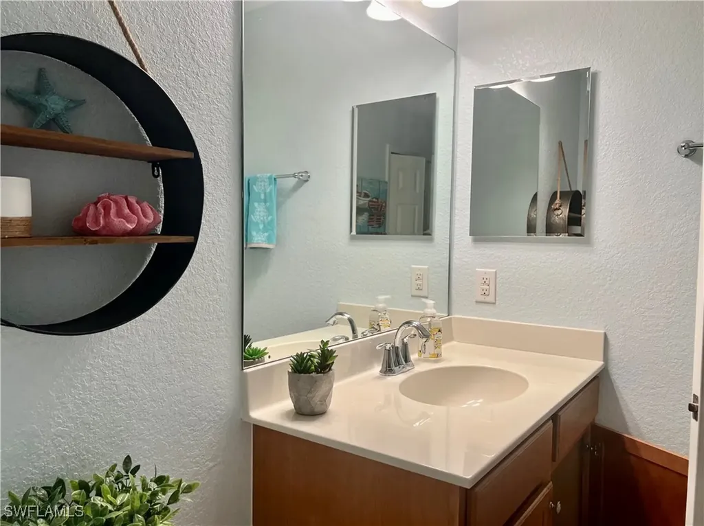 9715 Acqua Court Naples FL 34113
