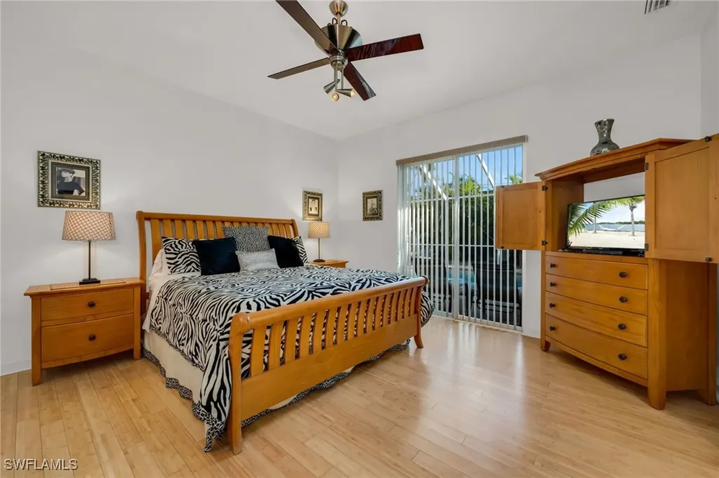 794 97th Avenue N Naples FL 34108