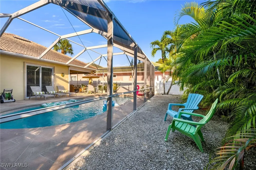 794 97th Avenue N Naples FL 34108