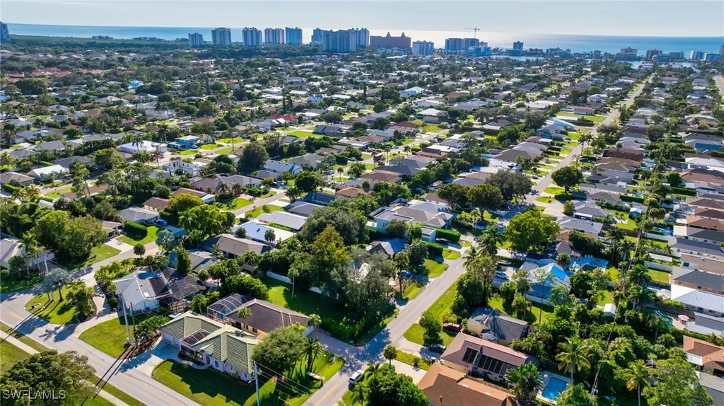 794 97th Avenue N Naples FL 34108