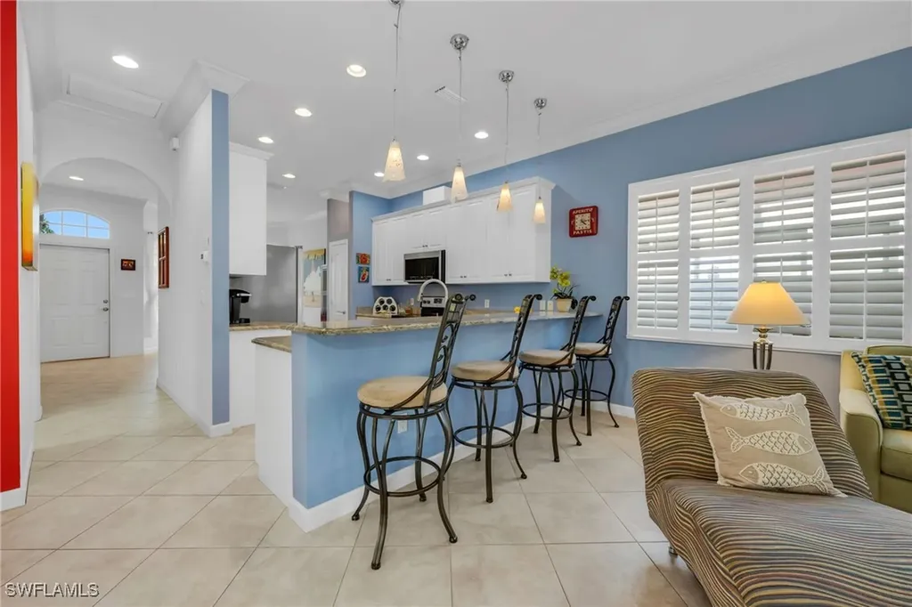 794 97th Avenue N Naples FL 34108