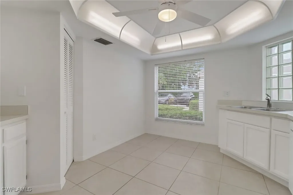 9836 Luna Circle Naples FL 34109