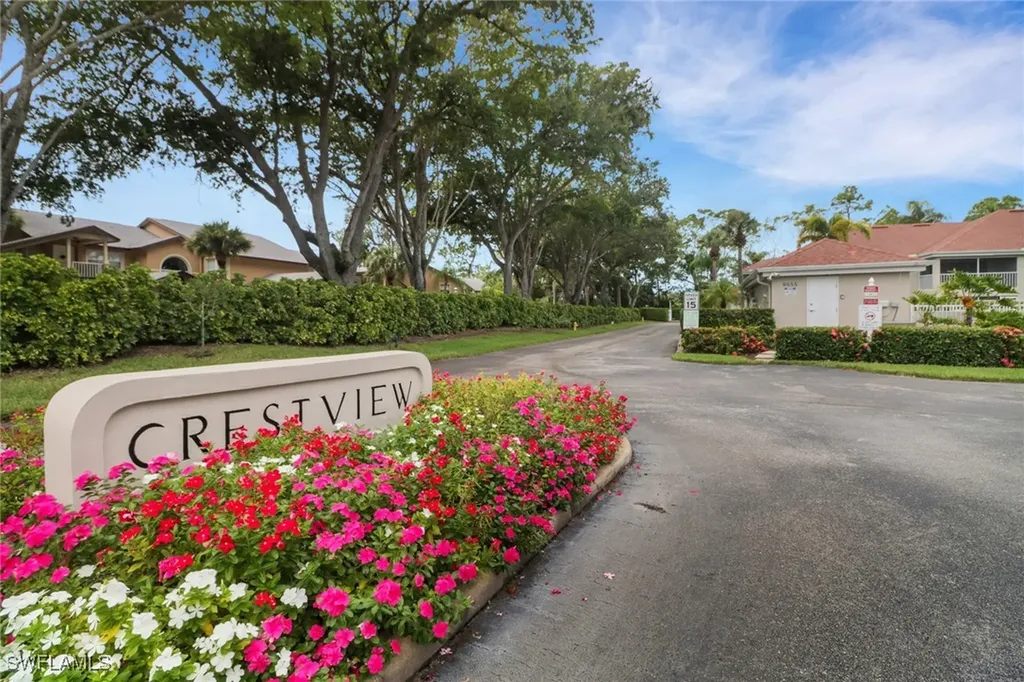 9836 Luna Circle Naples FL 34109
