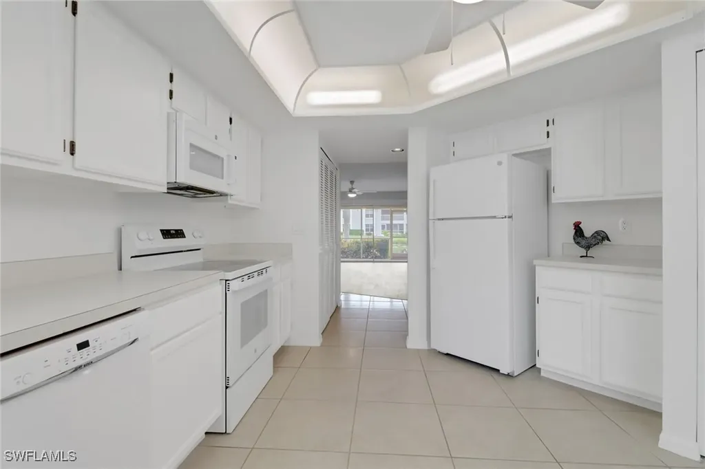 9836 Luna Circle Naples FL 34109