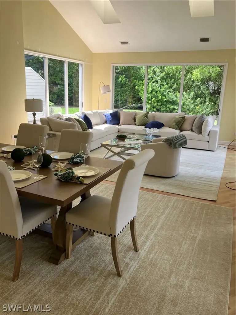 415 Edgemere Way N Naples FL 34105