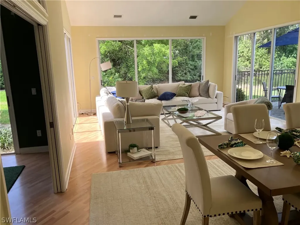 415 Edgemere Way N Naples FL 34105
