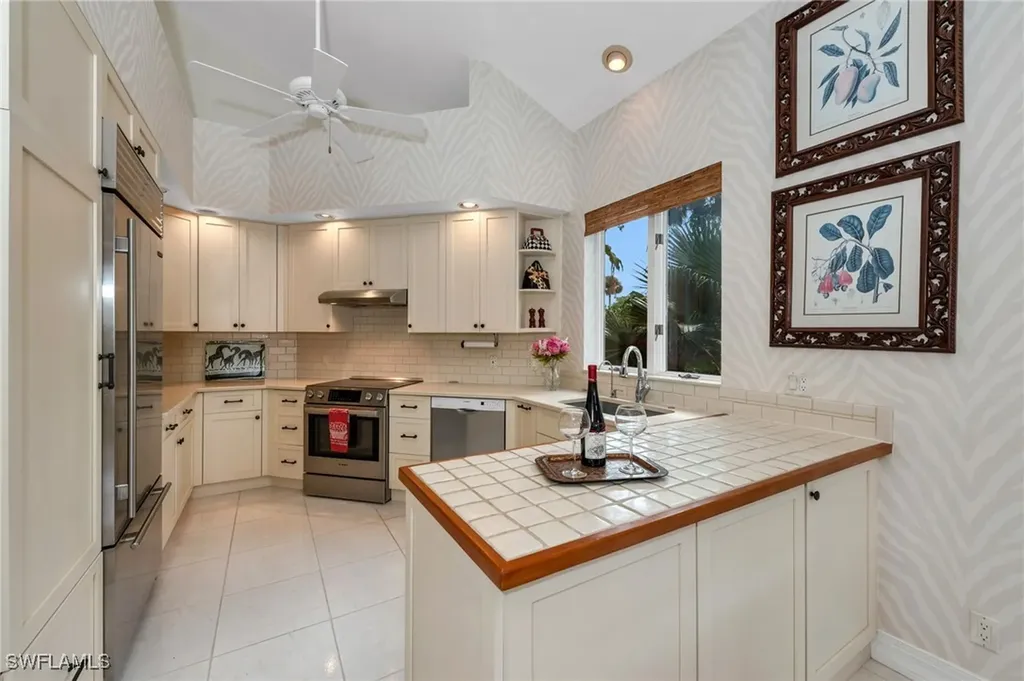 3470 Riviera Lakes Court Bonita Springs FL 34134