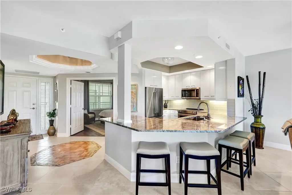 430 Cove Tower Drive Naples FL 34110