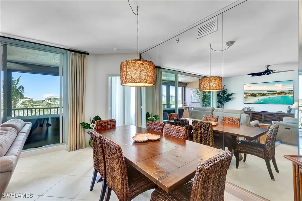 430 Cove Tower Drive Naples FL 34110