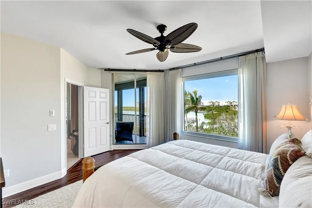 430 Cove Tower Drive Naples FL 34110