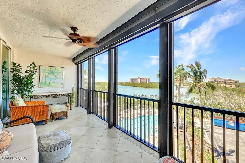 430 Cove Tower Drive Naples FL 34110