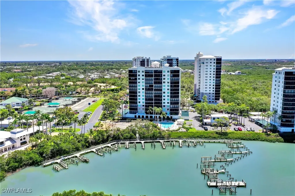 430 Cove Tower Drive Naples FL 34110