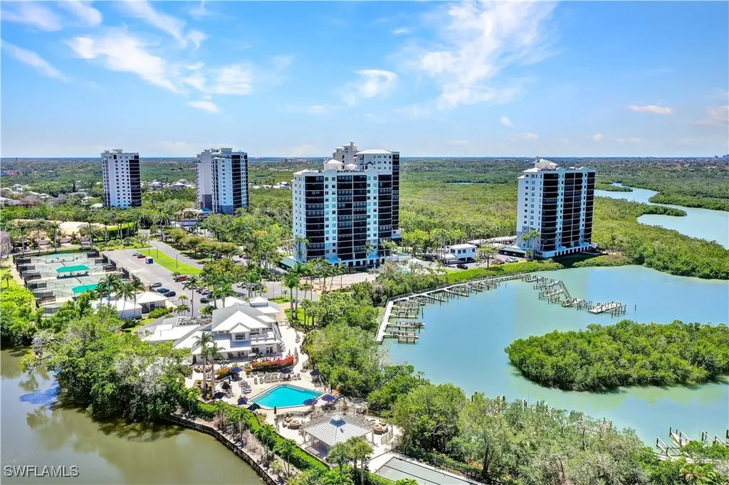 430 Cove Tower Drive Naples FL 34110