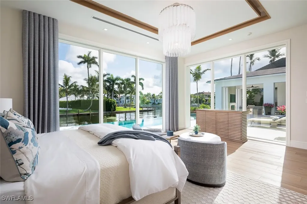 625 21st Avenue S Naples FL 34102