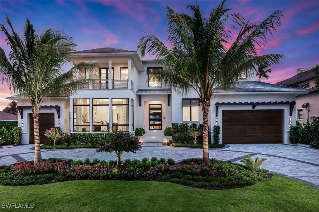 625 21st Avenue S Naples FL 34102