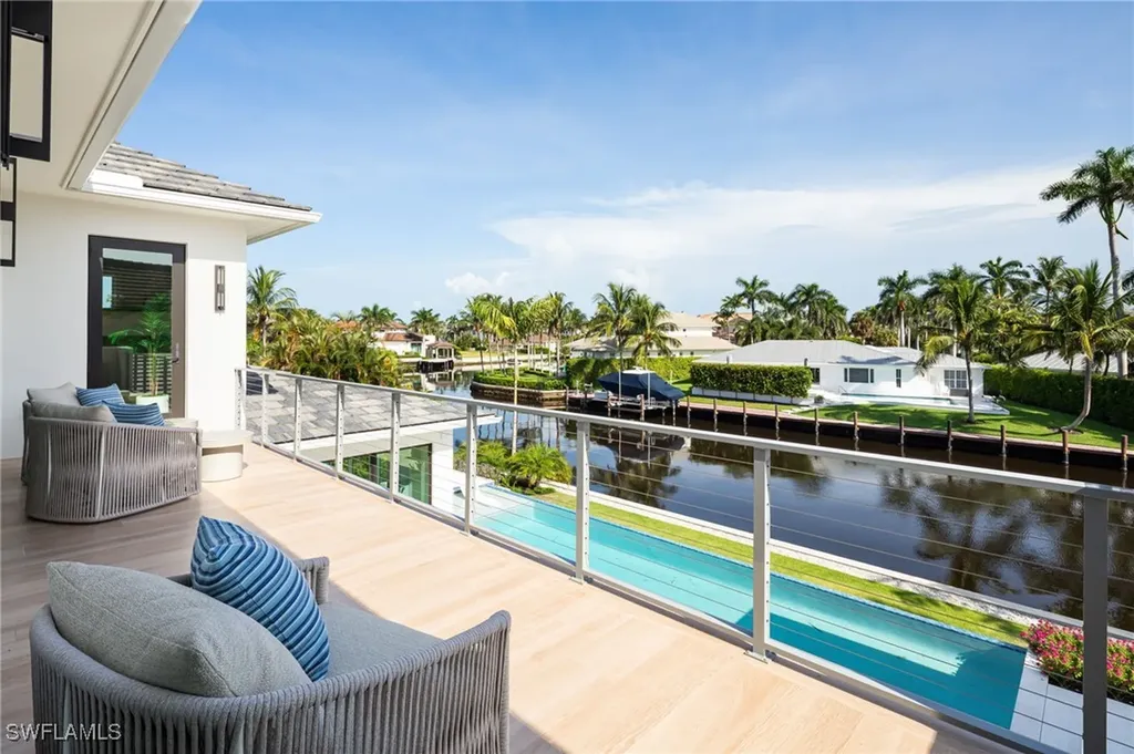 625 21st Avenue S Naples FL 34102