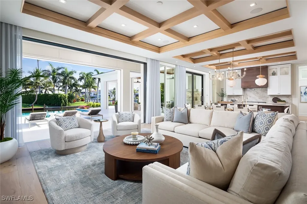 625 21st Avenue S Naples FL 34102