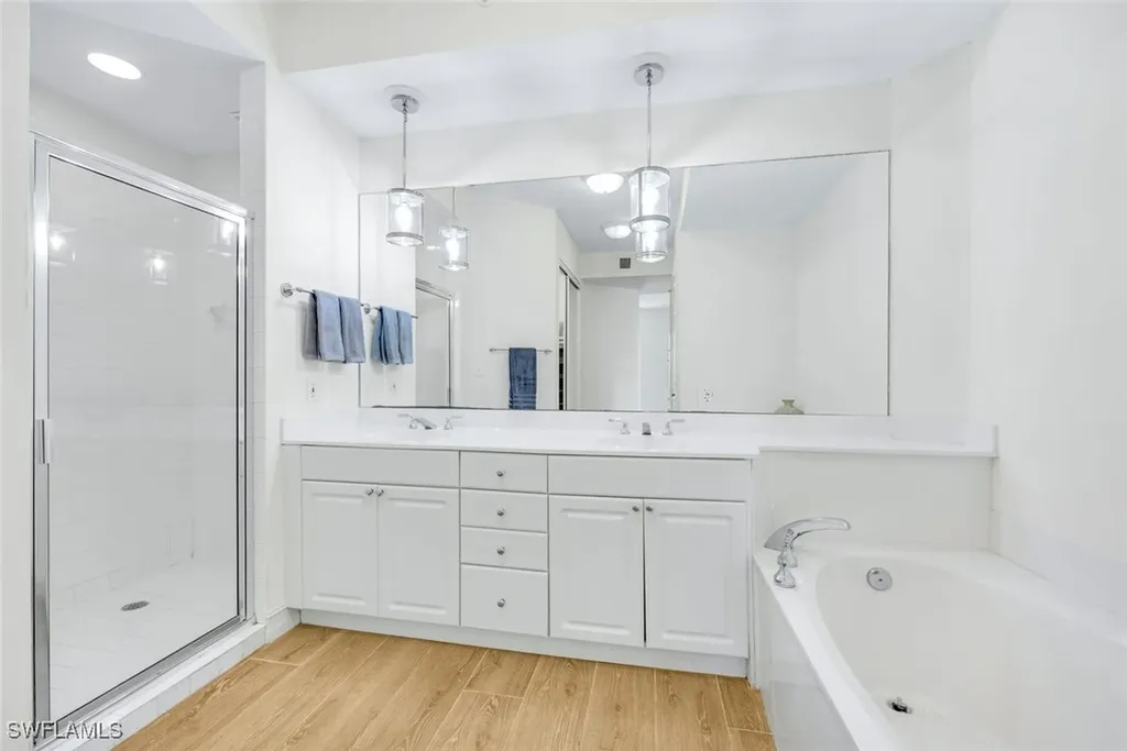 400 Flagship Drive Naples FL 34108