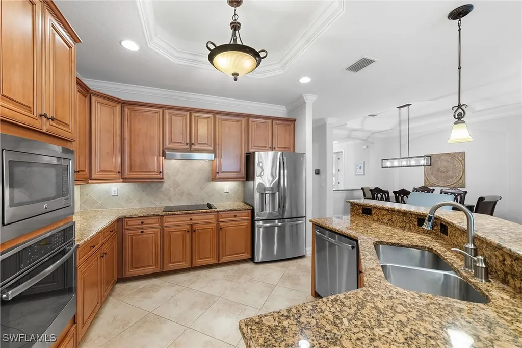 12614 Fenhurst Way Naples FL 34120