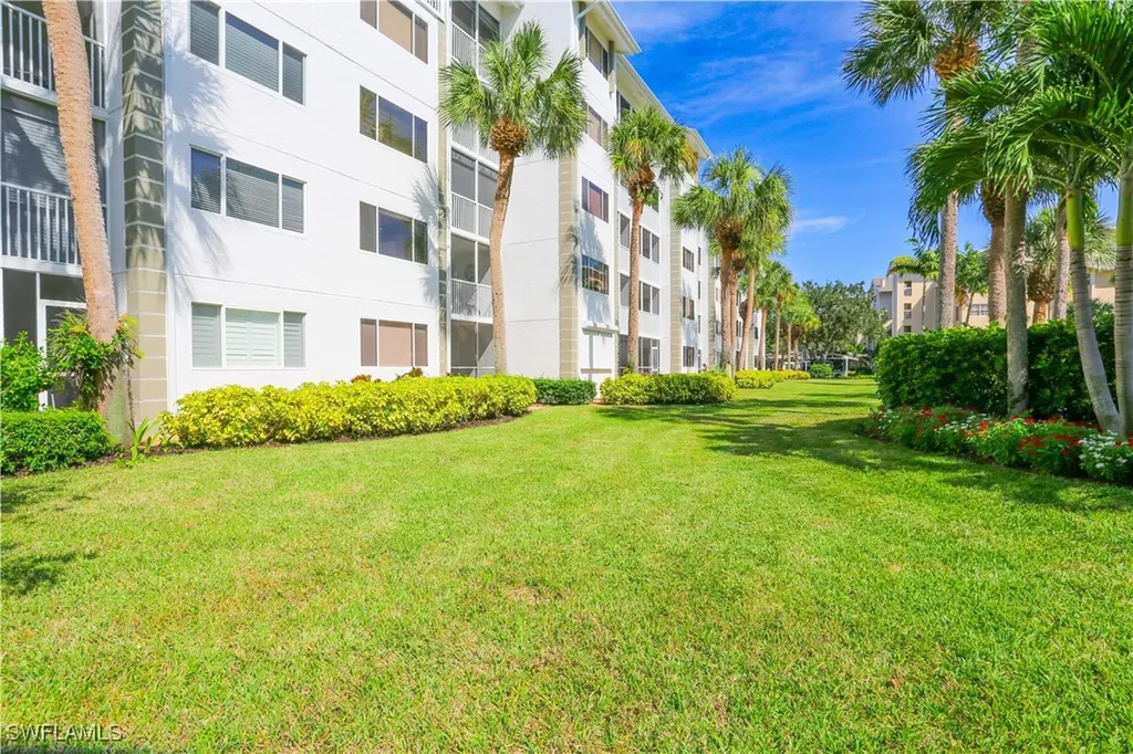 360 Horse Creek Drive Naples FL 34110