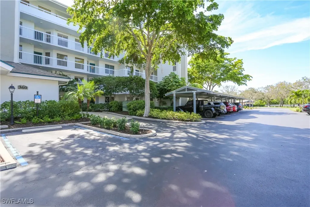 360 Horse Creek Drive Naples FL 34110