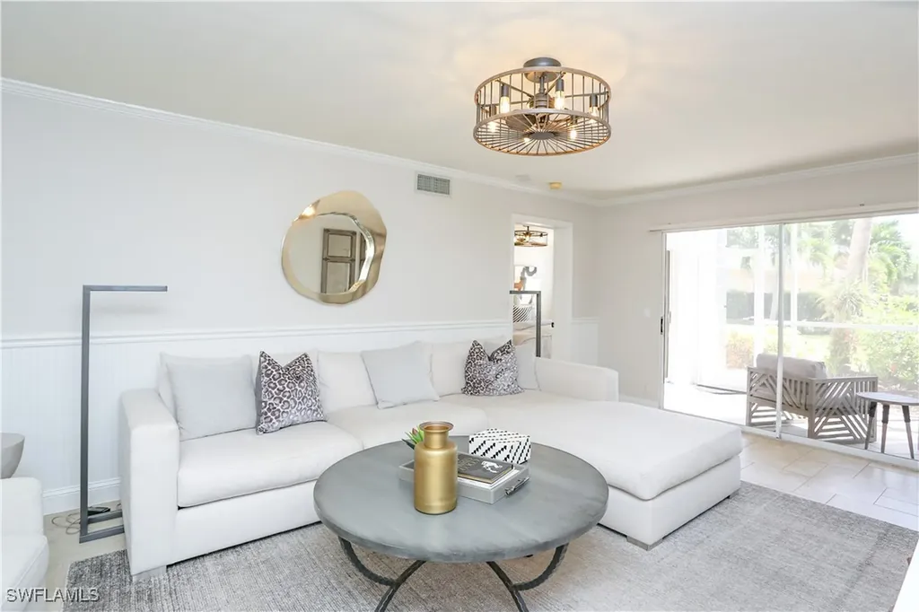 360 Horse Creek Drive Naples FL 34110