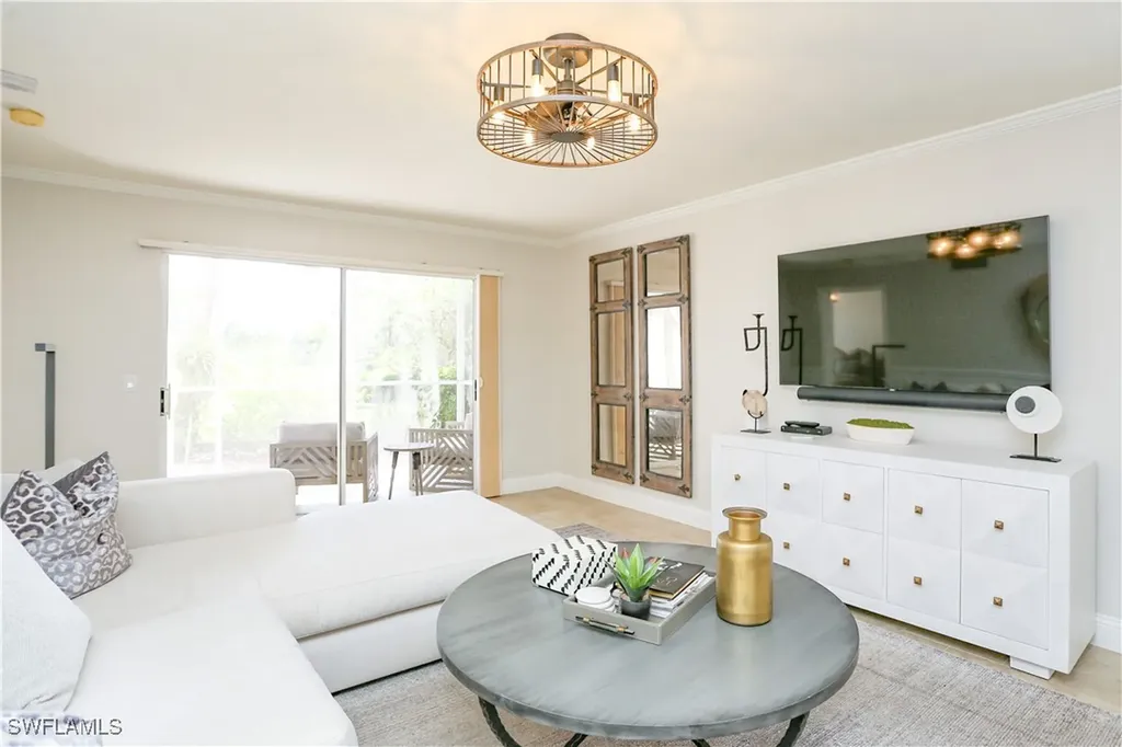 360 Horse Creek Drive Naples FL 34110
