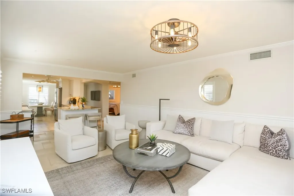 360 Horse Creek Drive Naples FL 34110
