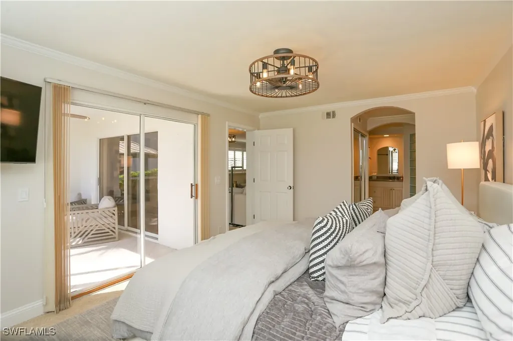 360 Horse Creek Drive Naples FL 34110