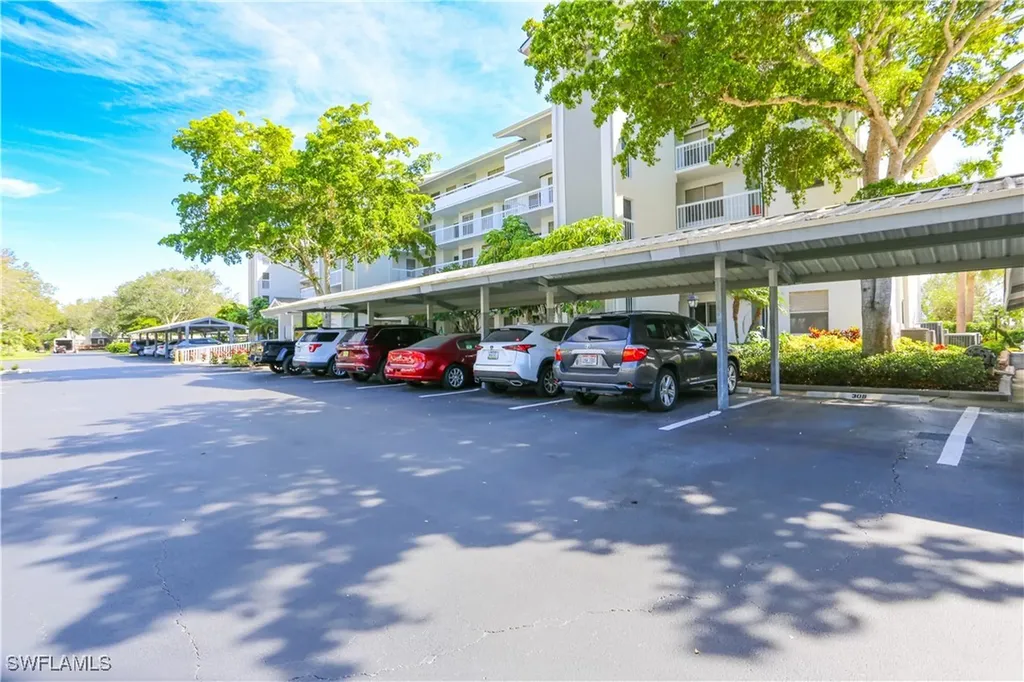 360 Horse Creek Drive Naples FL 34110