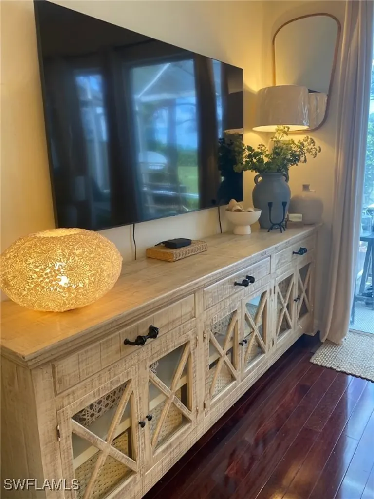 768 Hampton Circle Naples FL 34105