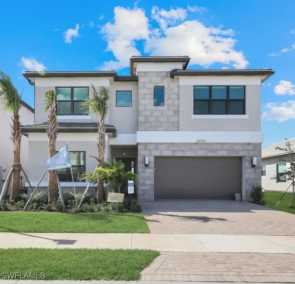 Estero FL, 20703 Fair Oak Lane