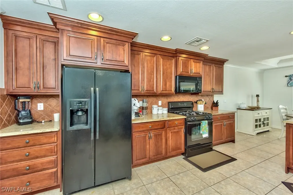 9051 Astonia Way Estero FL 33967