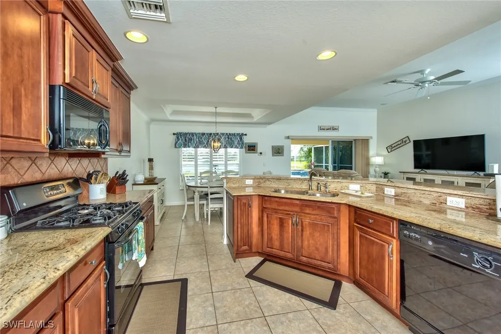 9051 Astonia Way Estero FL 33967