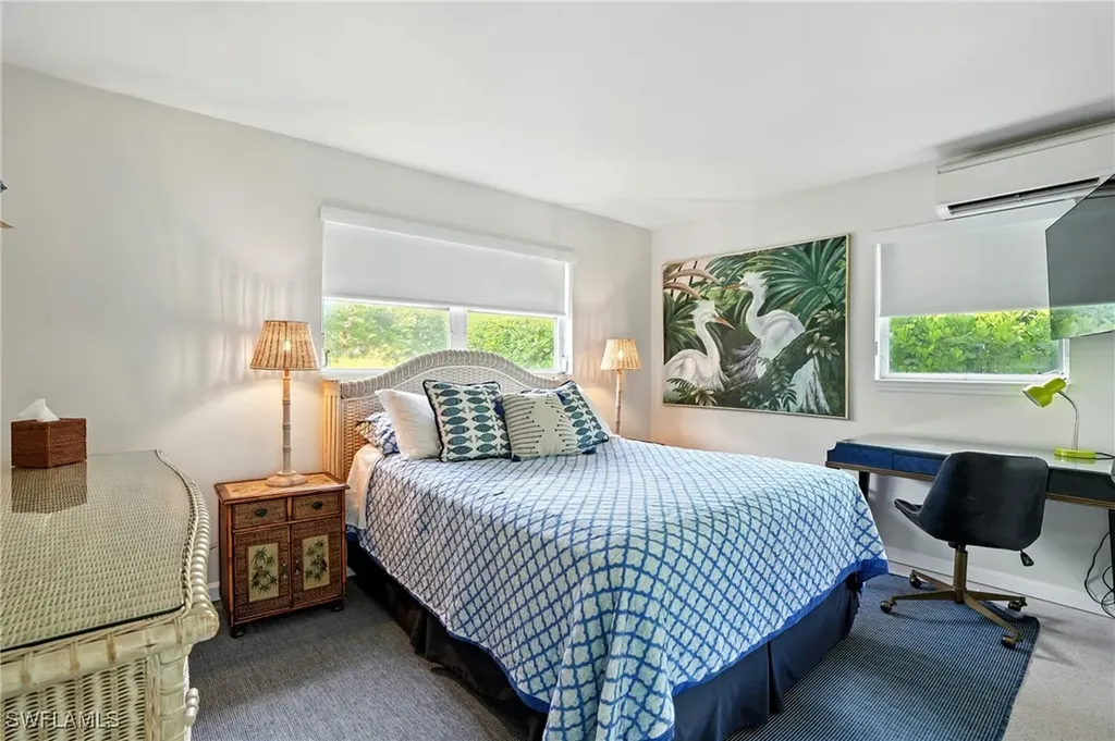 578 14th Street N Naples FL 34102