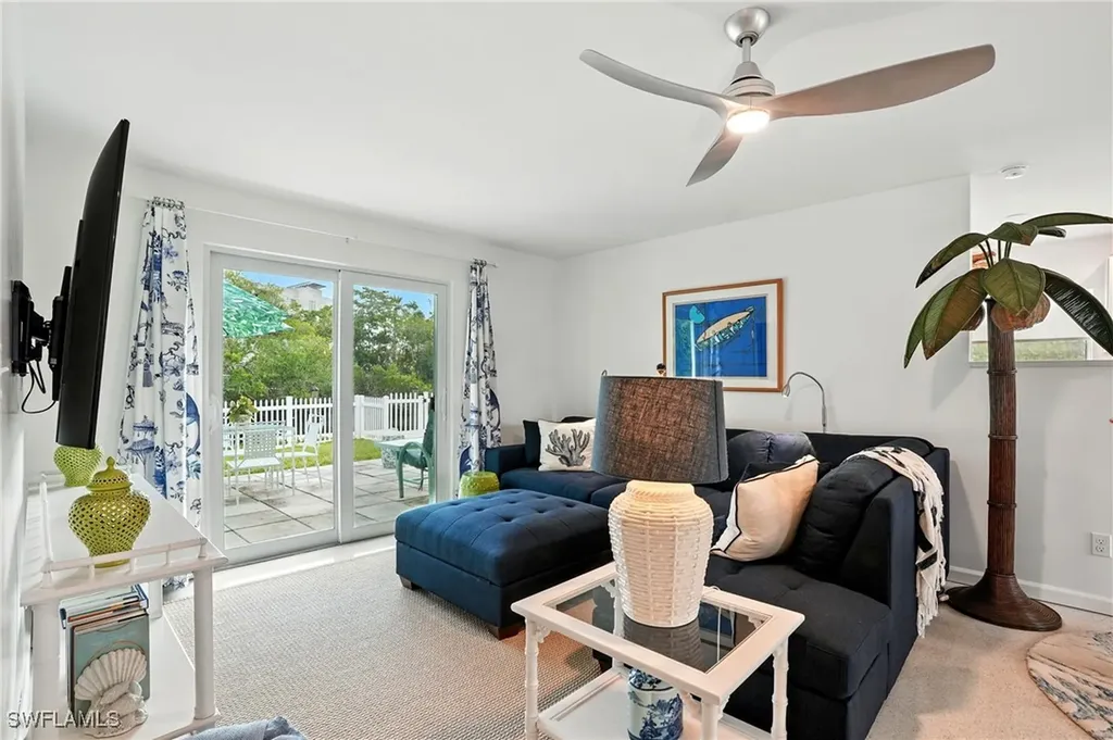 578 14th Street N Naples FL 34102