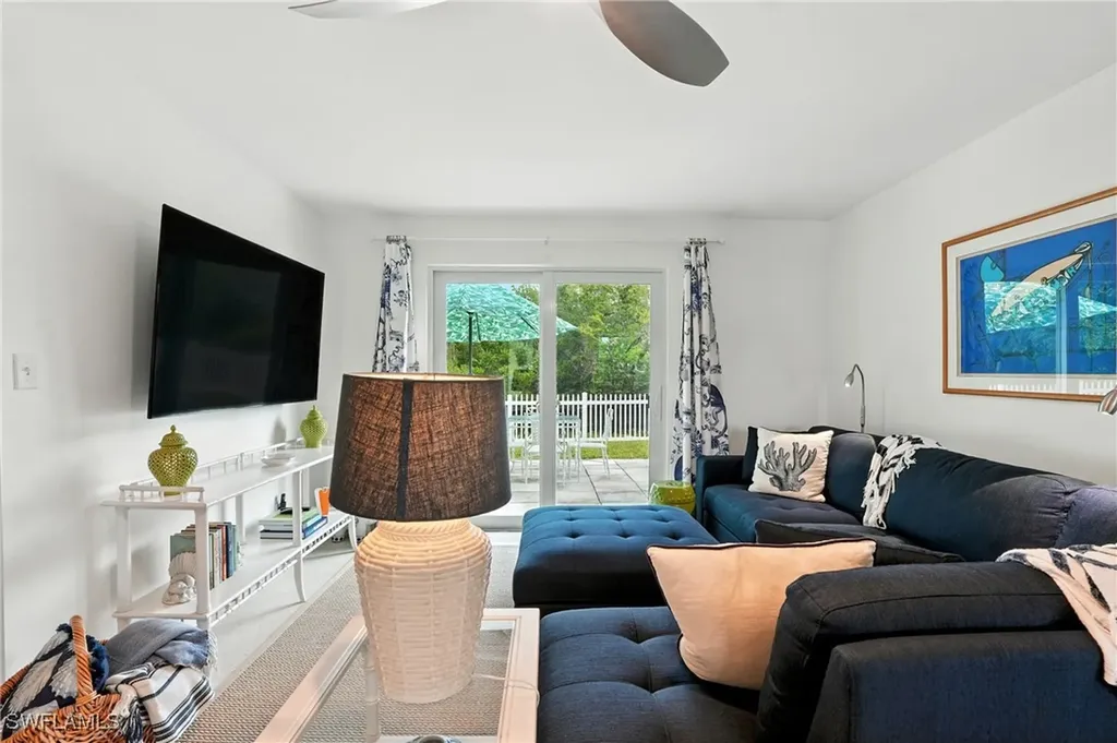 578 14th Street N Naples FL 34102