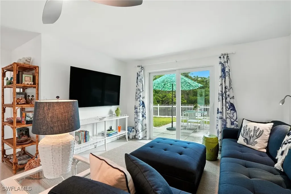 578 14th Street N Naples FL 34102